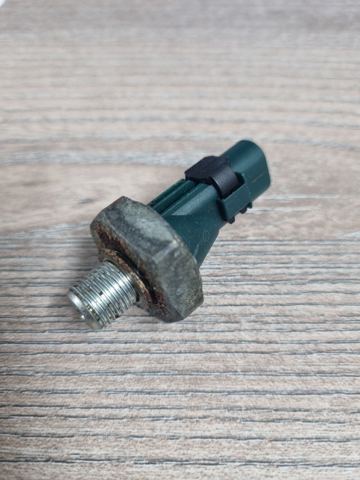 Датчик тиску масла 06L919081 VAG