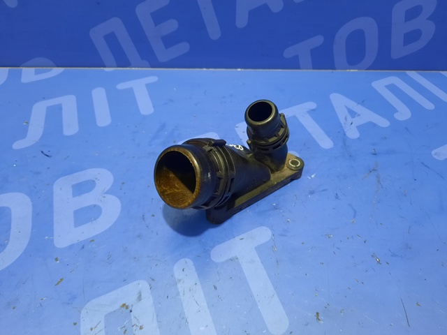 Фланець системи охолодження (трійник) 11117800048 BMW