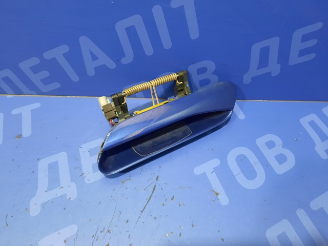 Ручка задніх дверей зовнішня, ліва 11A837205BK VAG