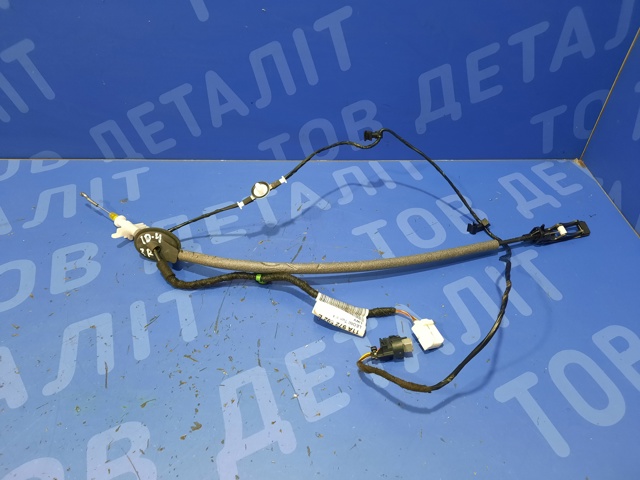 Трос відкривання дверей задніх правих 11A972692E VAG