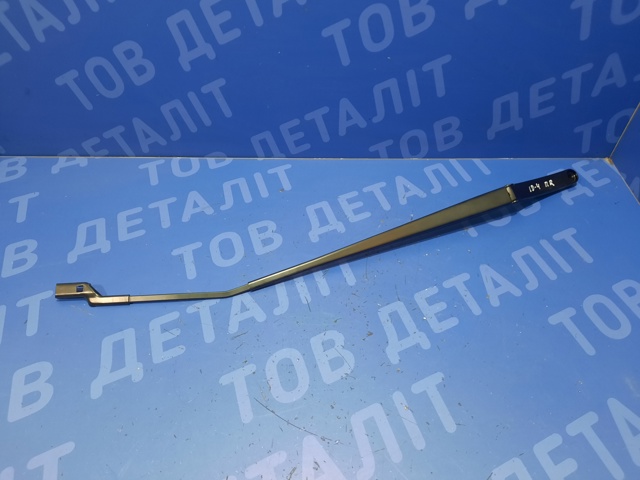 Важіль-поводок двірника лобового скла 11B95541003C VAG