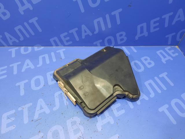 Кришка блоку запобіжників 12907555102 BMW