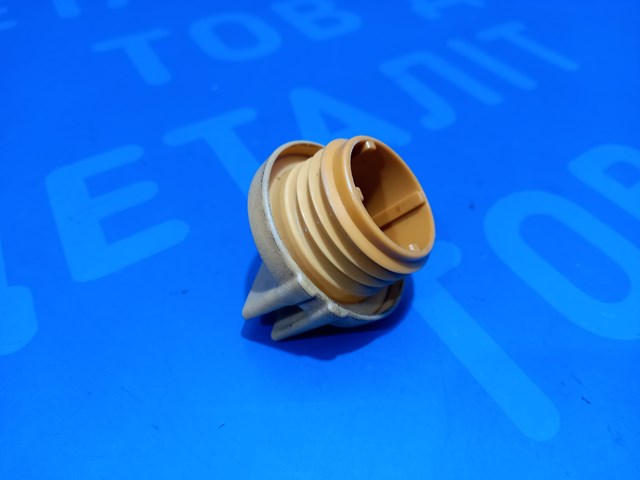 Кришка маслозаливной горловини 15255AA161 SUBARU