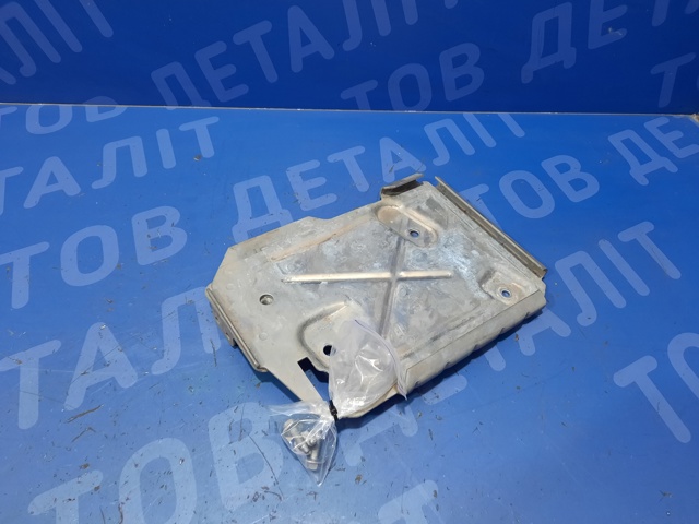 Кріплення / підставка акумулятора (АКБ) 1EA915331C VAG