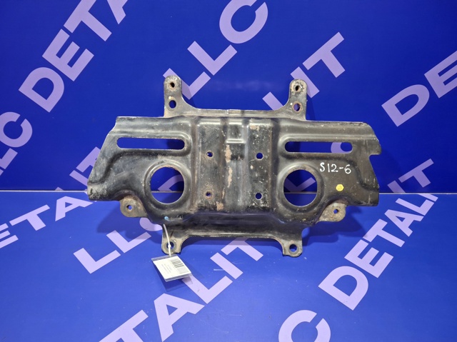 Кронштейн передньої балки 20107AG050 SUBARU