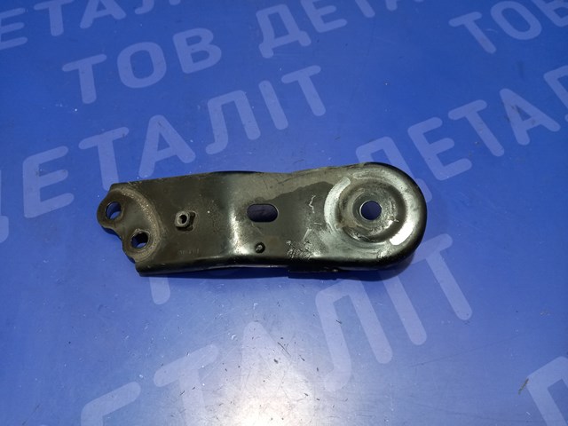 Кронштейн задньої балки 20157AN03A SUBARU