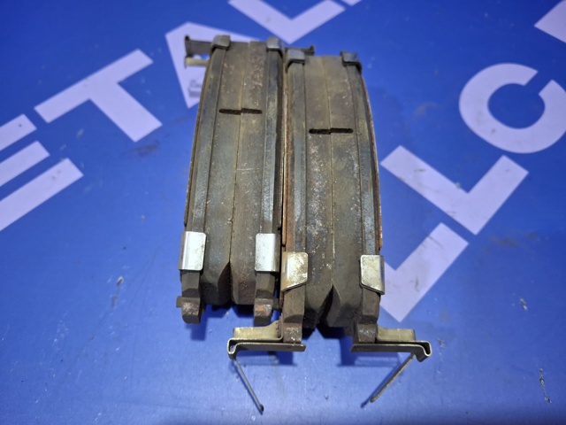 Тормозні колодки 26296FJ020 SUBARU