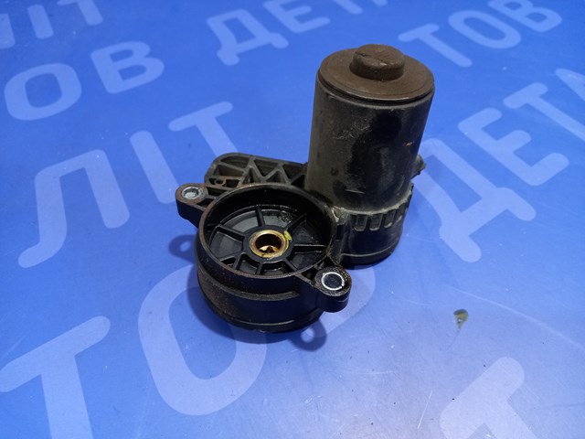 Мотор приводу гальмівного супорта заднього стояночної системи 26669AL010 SUBARU