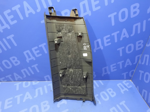 Обшивка стійки кузова внутрішньої, середня нижня права 3G0867292B82V VAG