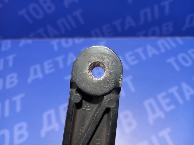 Важіль-поводок двірника лобового скла 3G1955409 VAG