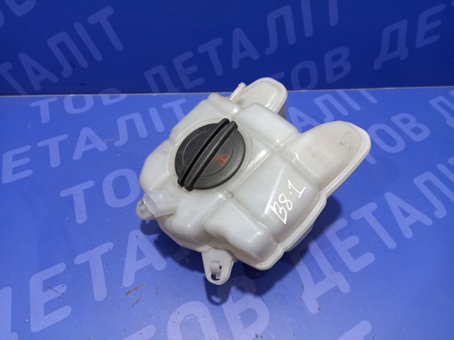 Бачок розширювальний 3Q0121407 VAG