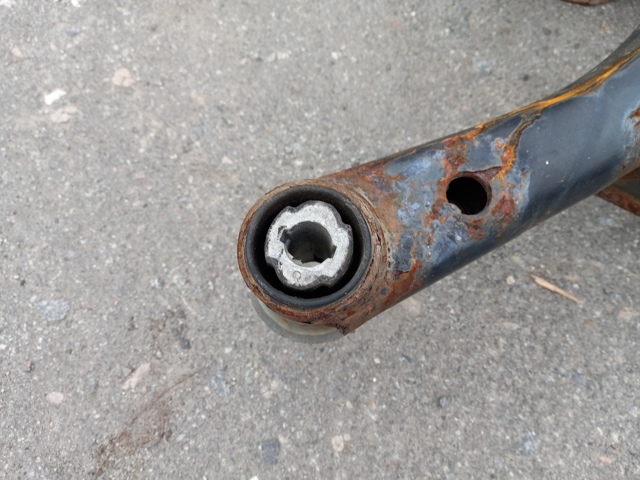 Балка задньої підвіски, підрамник 3Q0505235T VAG