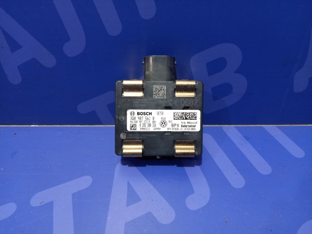 Блок керування круїз-контролем 3Q0907561B VAG