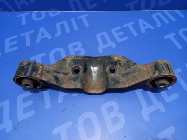 Кронштейн/траверса заднього редуктора, передня 41310AG02B SUBARU
