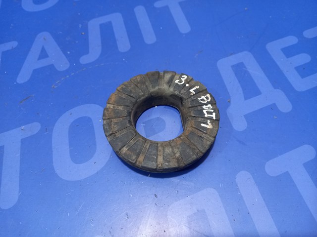 Проставка (гумове кільце) пружини задньої, нижня 42402506 GM