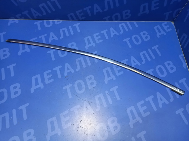 Молдинг дверей водія верхній 42438246 GM