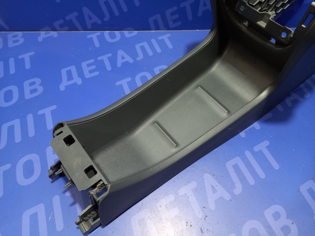 Консоль панелі приладів 42492279 GM