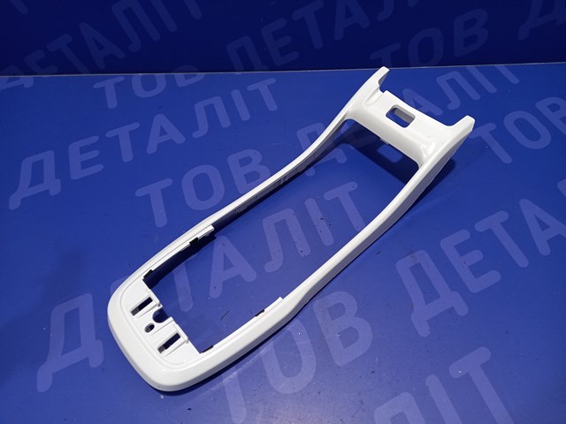 Декоративна накладка центральної консолі 42517121 GM