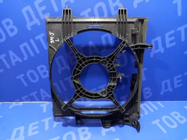 Кожух вентилятора 45122SJ000 SUBARU