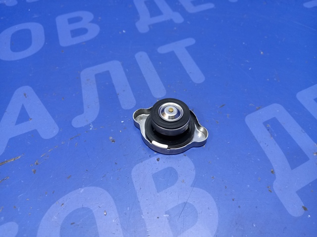 Кришка / пробка радіатора 45137AE003 SUBARU