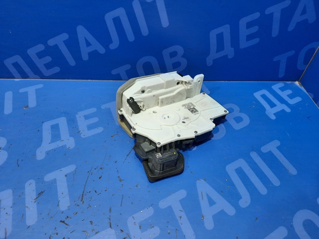 Замок задніх дверей, лівих 4K0839015AA VAG