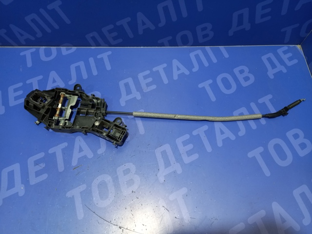Тримач зовнішньої ручки дверей, задніх лівих 510837811L VAG