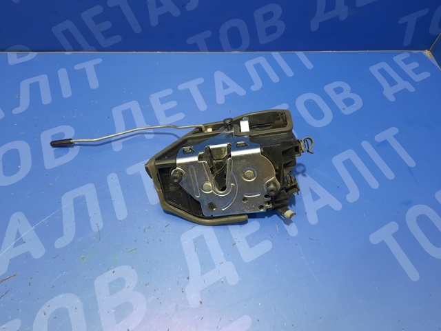 Замок дверей водія 51217229461 BMW