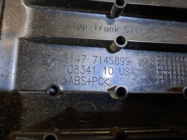 Накладка перегородки 51476955000 BMW
