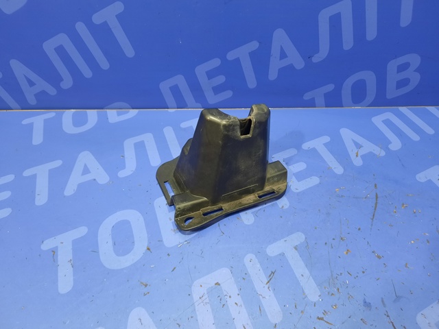 Кронштейн форсунки омивача фар 51657223005 BMW