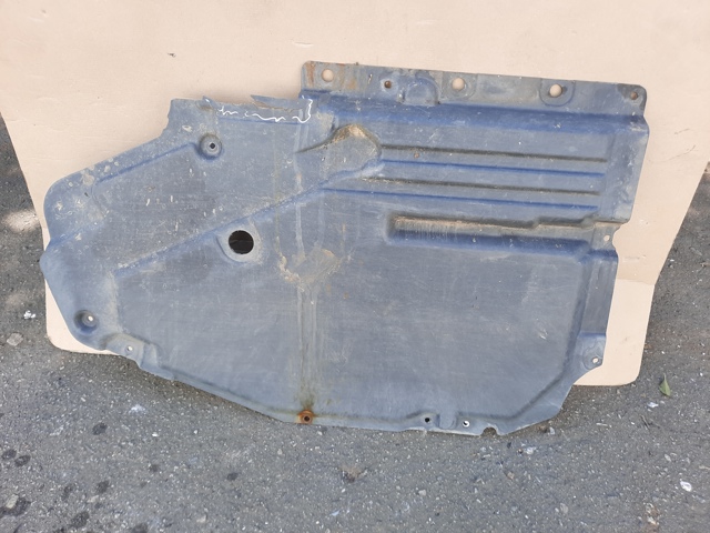 Захист днища, паливного бака 51757158406 BMW