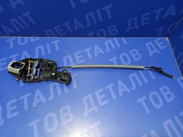Тримач зовнішньої ручки дверей, передньої лівої 517837811L VAG