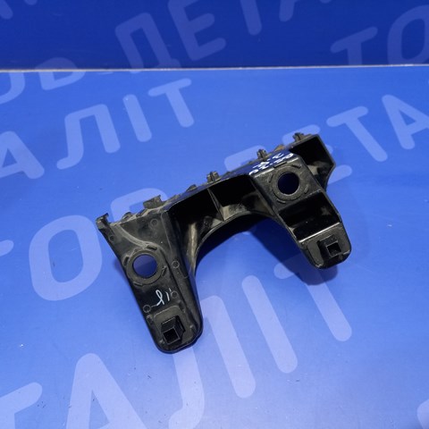 Кронштейн бампера заднього, правий 57707AL26A SUBARU