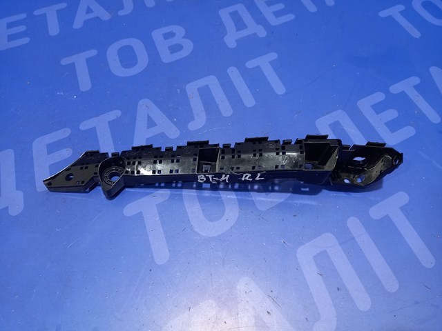 Напрямна переднього бампера, ліва 57707AN05A SUBARU