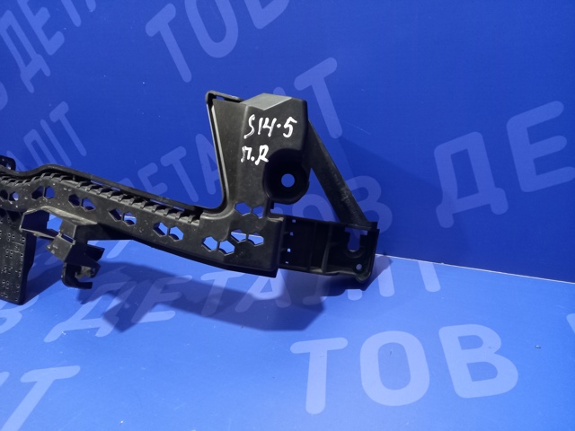 Праве кріплення переднього бампера 57707SJ000 SUBARU