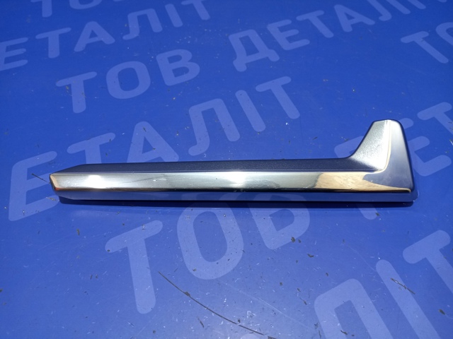 Ободок/окантовка фари протитуманной, лівий 57708SG010 SUBARU