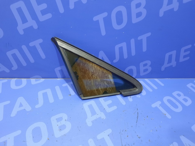 Скло-кватирка двері, передній, правій 5G0845412ENVB VAG