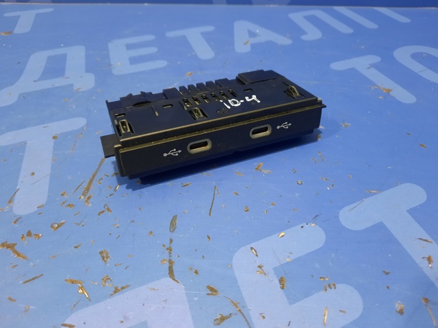 USB-розгалужувач 5NA035736 VAG