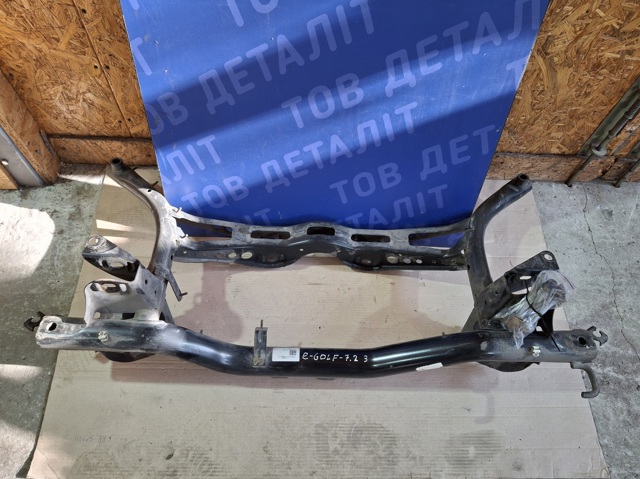 Балка задньої підвіски поперечна 5Q0505315AE VAG