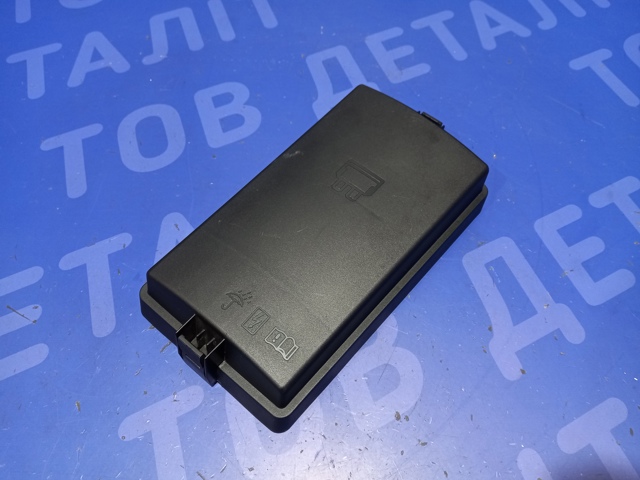 Кришка блоку запобіжників 5Q0937132D VAG