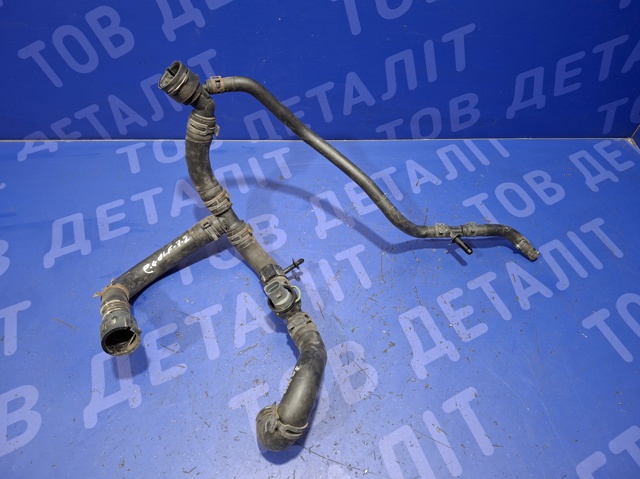 Шланг/патрубок радіатора охолодження, верхній 5QE121049A VAG