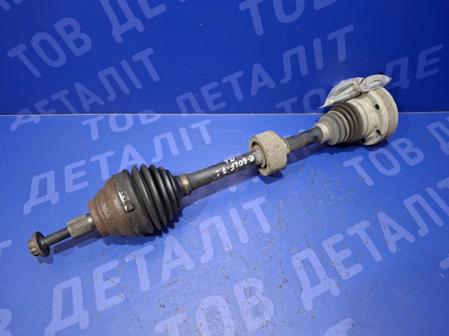 Привід передній лівий 5QE407271C VAG