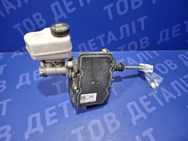 Циліндр гальмівний, головний 5QE614105C VAG