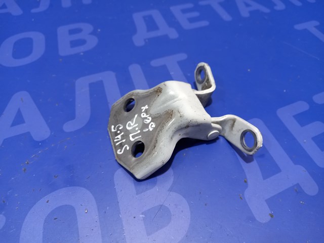 Петля передніх дверей права 60079SJ000 SUBARU