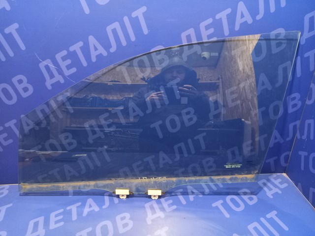 Скло та ущільнювачі скла вітрового правого/лівого 61011AN03A SUBARU