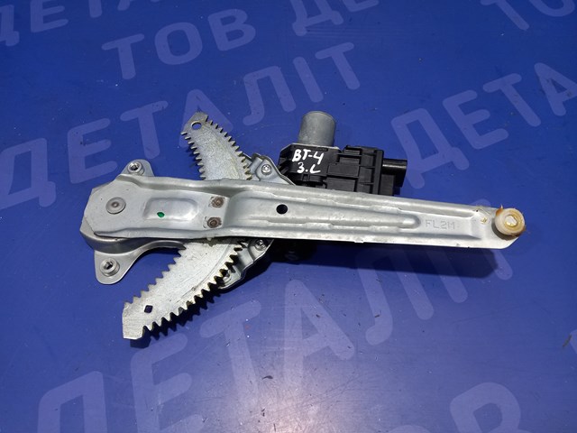 Механізм склопідйомника двері задньої, лівої 61042AN01B SUBARU