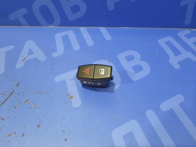 Кнопка аварійки 61316919506 BMW