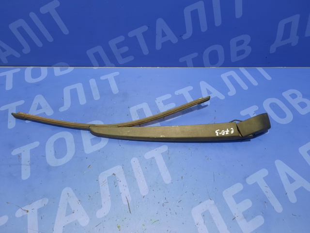 Важіль-поводок двірника заднього скла 61627206357 BMW
