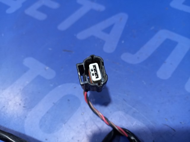 Кнопка приводу замка задньої 3/5 двері (ляди) 63270AN010 SUBARU