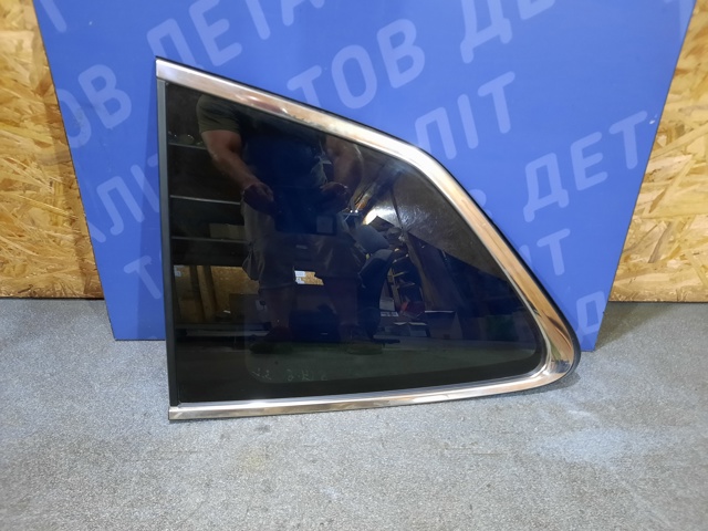 Скло кузова/багажного відсіку, ліве 65209SJ070 SUBARU
