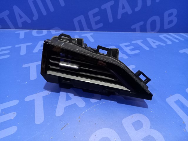 Решітка повітроводу права 66110AN10A SUBARU